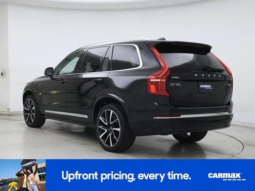 2023 Volvo XC90 B6 Plus