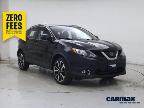 Black 2017 Nissan Rogue Sport SL