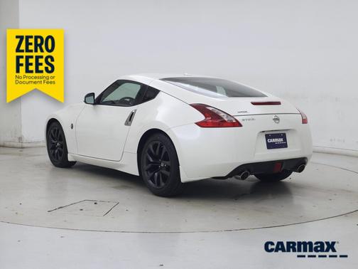 White 2018 Nissan 370Z Touring