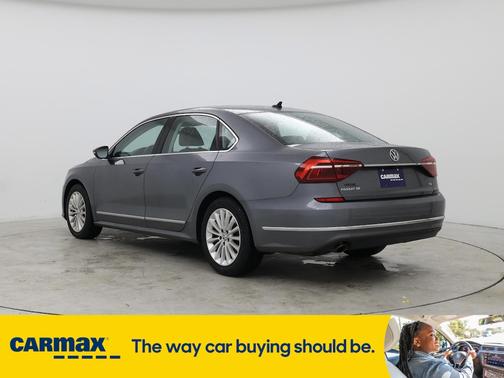2017 Volkswagen Passat SE