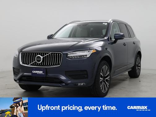 2022 Volvo XC90 T6 Momentum