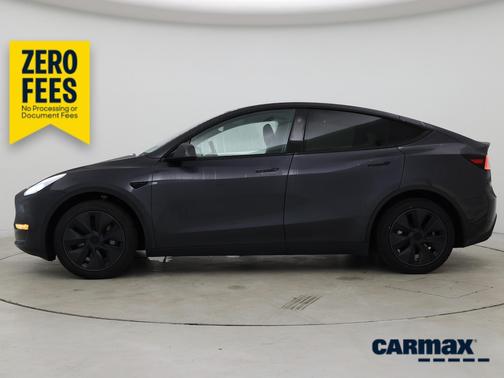 Gray 2024 Tesla Model Y Long Range