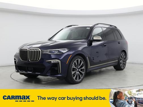 2022 BMW X7 M50i