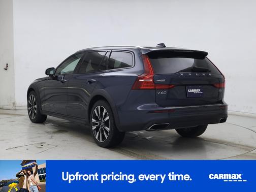 2022 Volvo V60 Cross Country T5