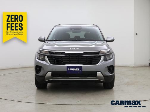Gray 2024 Kia Seltos S