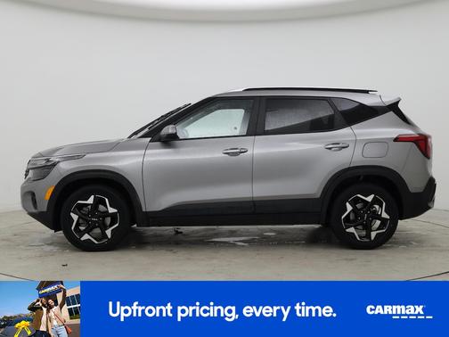 Gray 2025 Kia Seltos S
