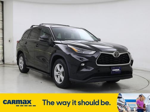 2022 Toyota Highlander LE