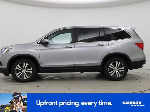 Silver 2016 Honda Pilot EX