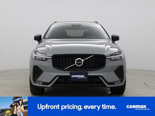 Gray 2024 Volvo XC60 B5 Plus Dark Theme