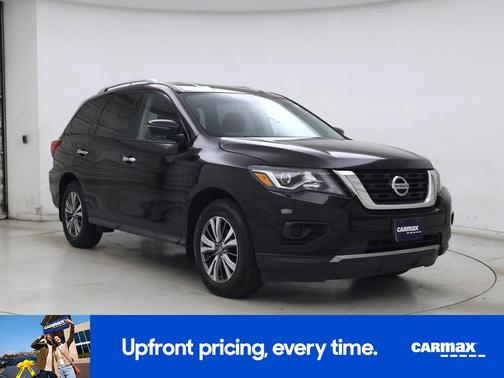 Black 2018 Nissan Pathfinder S