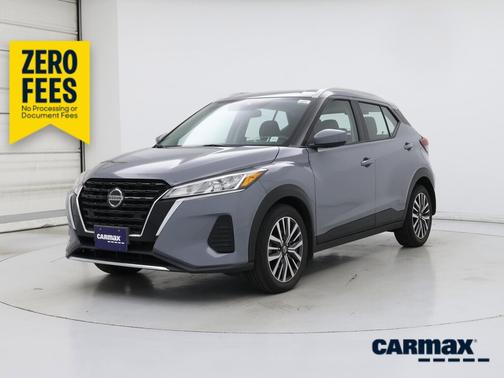 Gray 2021 Nissan Kicks SV