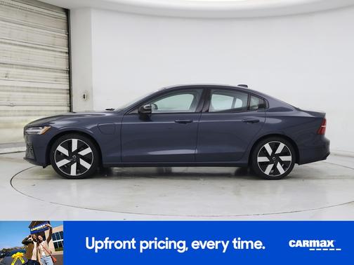 2023 Volvo S60 Recharge Plug-In Hybrid T8 Plus Dark Theme