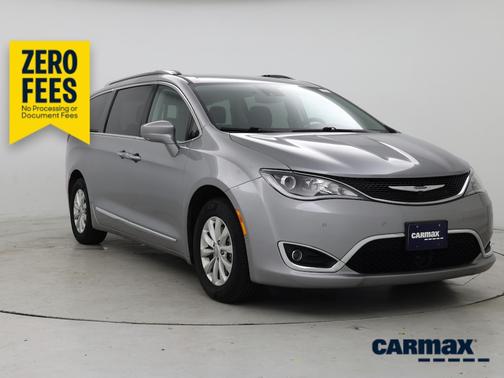 Silver 2019 Chrysler Pacifica Touring L