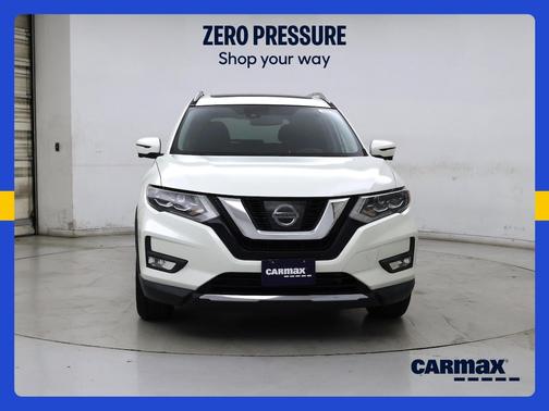 White 2017 Nissan Rogue SL