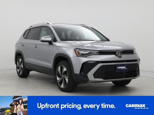 Silver 2025 Volkswagen Taos SE