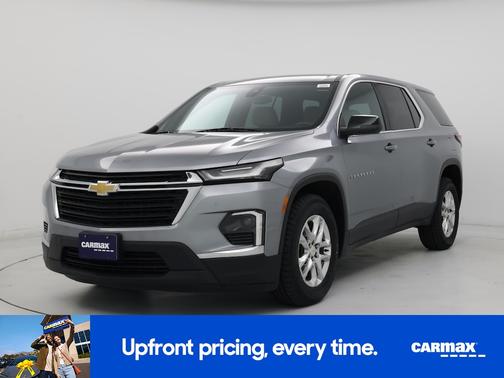 Gray 2023 Chevrolet Traverse LS
