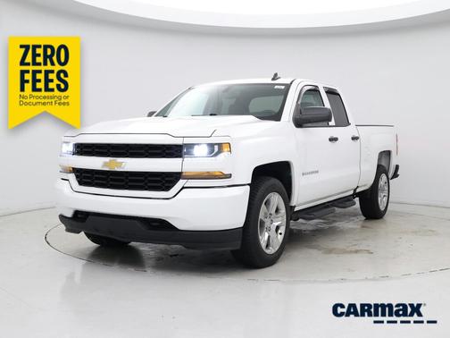 White 2018 Chevrolet Silverado 1500 Custom