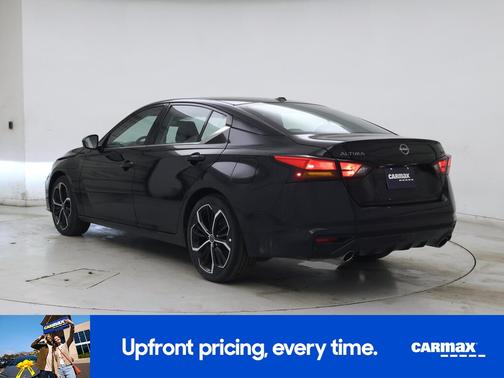 Black 2025 Nissan Altima SR