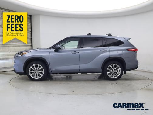 Blue 2023 Toyota Highlander Hybrid Limited