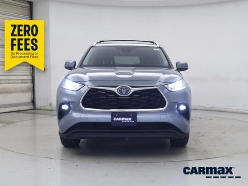 Blue 2023 Toyota Highlander Hybrid Limited