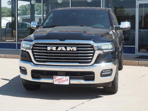 Diamond Black 2026 RAM 1500 Laramie