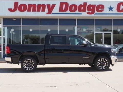 Diamond Black 2026 RAM 1500 Laramie