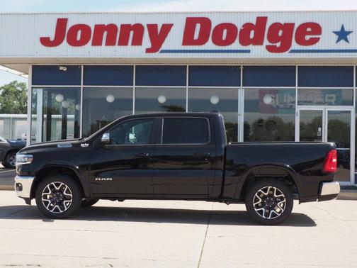 Diamond Black 2026 RAM 1500 Laramie