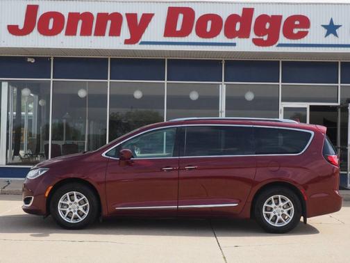 2020 Chrysler Pacifica Touring-L