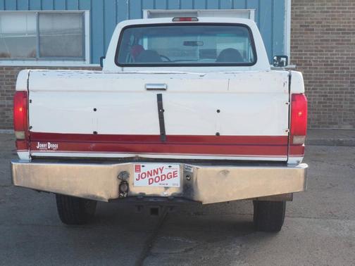 Red / White 1994 Ford F-250 XLT
