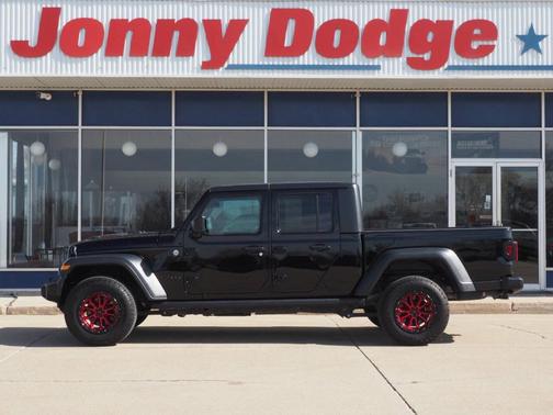 2020 Jeep Gladiator Sport