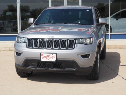 Silver 2021 Jeep Grand Cherokee Laredo