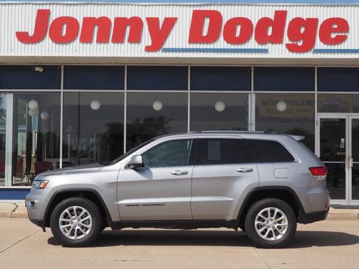 Silver 2021 Jeep Grand Cherokee Laredo