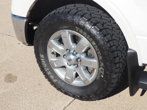 White 2014 Ford F-150 Lariat