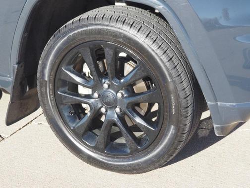 2017 Jeep Grand Cherokee Laredo