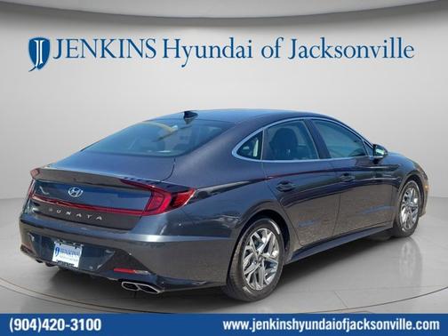 Gray 2022 Hyundai SONATA SEL
