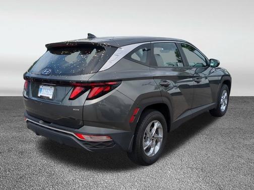 2023 Hyundai TUCSON SE