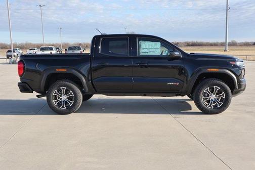 2025 GMC Canyon AT4