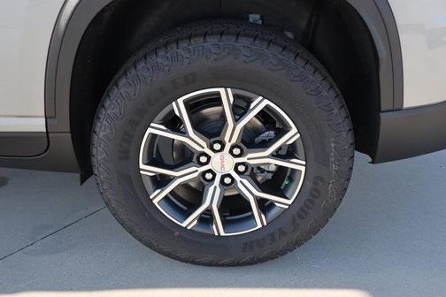 2025 GMC Acadia AT4