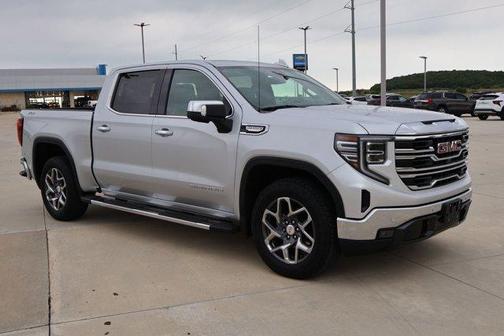 Quicksilver Metallic 2022 GMC Sierra 1500 SLT