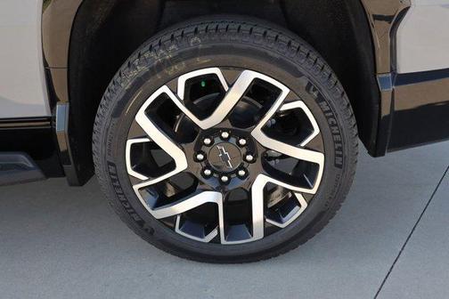 2025 Chevrolet Silverado EV RST