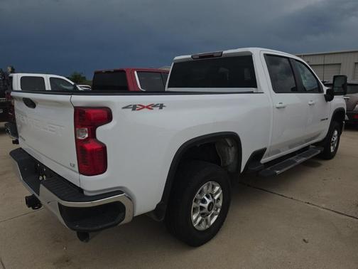 Summit White 2025 Chevrolet Silverado 2500 LT