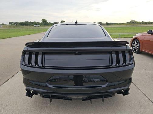 2021 Ford Mustang EcoBoost