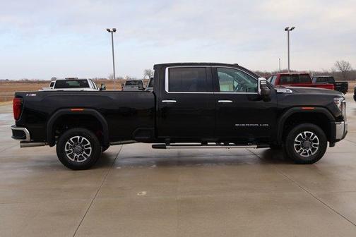 2026 GMC Sierra 3500 SLT