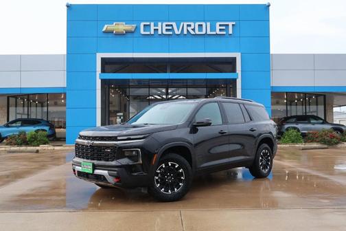 Mosaic Black Metallic 2026 Chevrolet Traverse Z71