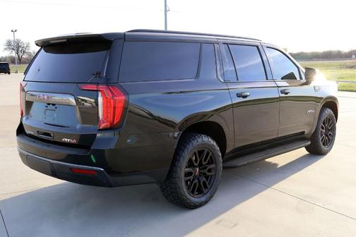 2024 GMC Yukon XL AT4