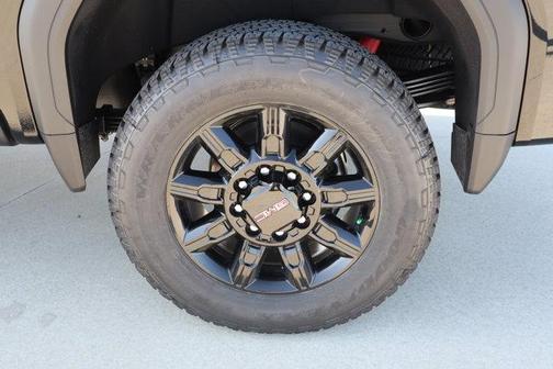 2025 GMC Sierra 2500 AT4