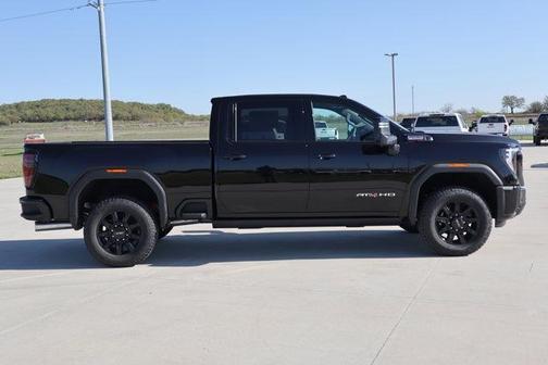 2025 GMC Sierra 2500 AT4