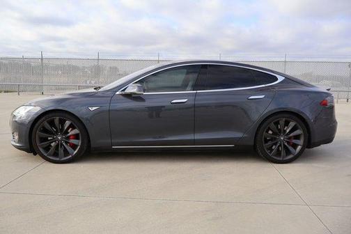 2015 Tesla Model S P85D