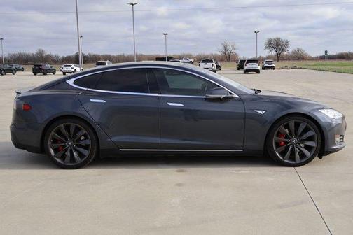 2015 Tesla Model S P85D