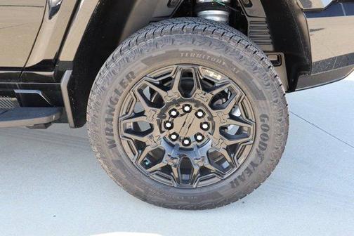 2024 GMC HUMMER EV SUV 2X